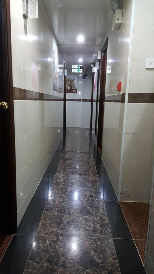 Zodiac Lodge Гонконг Экстерьер фото
